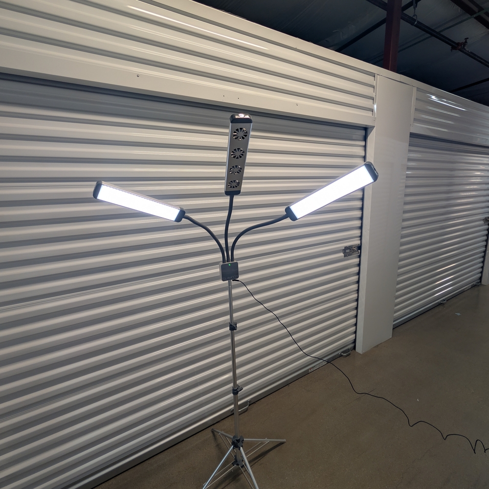 Adjustable Triple LED Studio Light with Tripod - Silver/Black